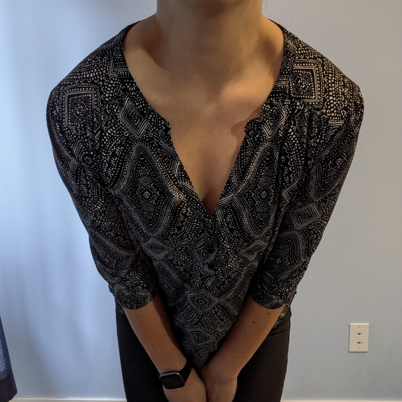 B&W Blouse - Picture 3 of 3